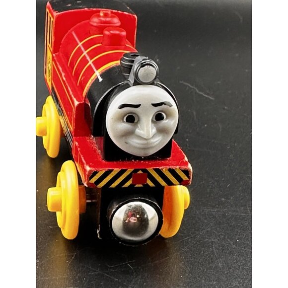 Thomas Wooden Railway Victor Steam Works Train Engine 2003 Learning Curve Vtg - Picture 3 of 13